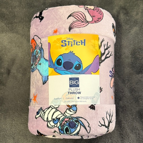 The Big One Other - The Big One Disney Stitch Halloween Plush Throw 5ft x 6ft NWT